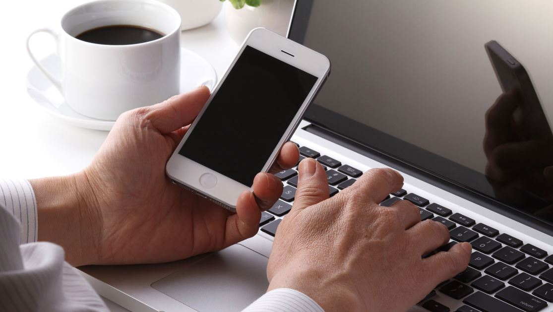 phone and laptop listening you conversastion